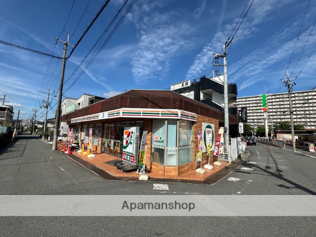 コンビニ　セブン－イレブン枚方牧野駅西口店（コンビニ）まで415m