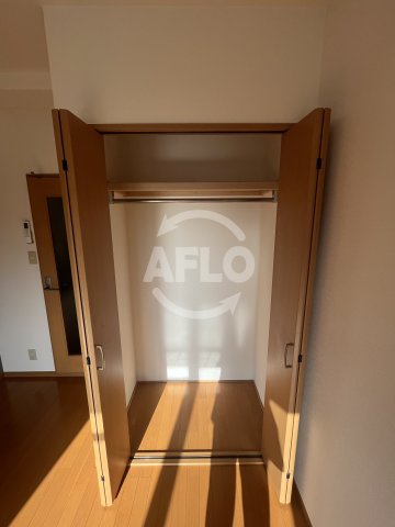 収納　ラ・フォーレ上新庄　クローゼット