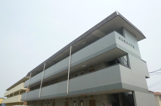 建物外観　落ち着いた雰囲気の外観です