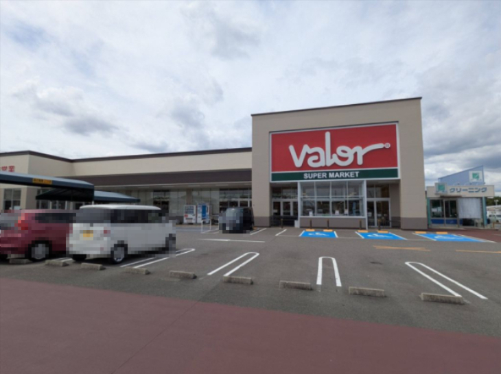 スーパー　バロー小牧岩崎店（スーパー）まで348m