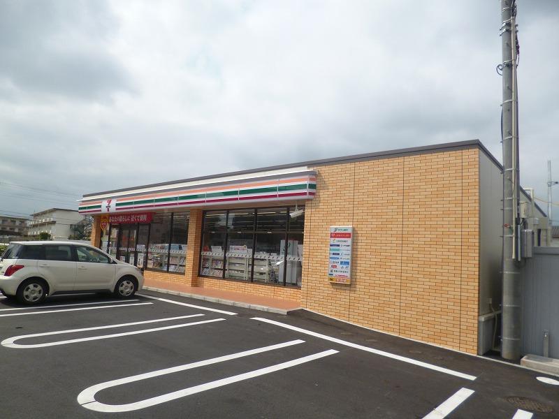 コンビニ　セブン-イレブン 朝日町２丁目店（コンビニ）まで256m