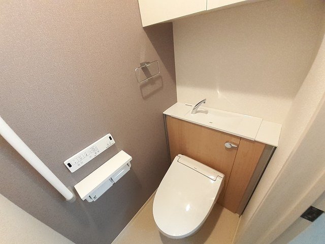 トイレ　コンパクトで使いやすいトイレです