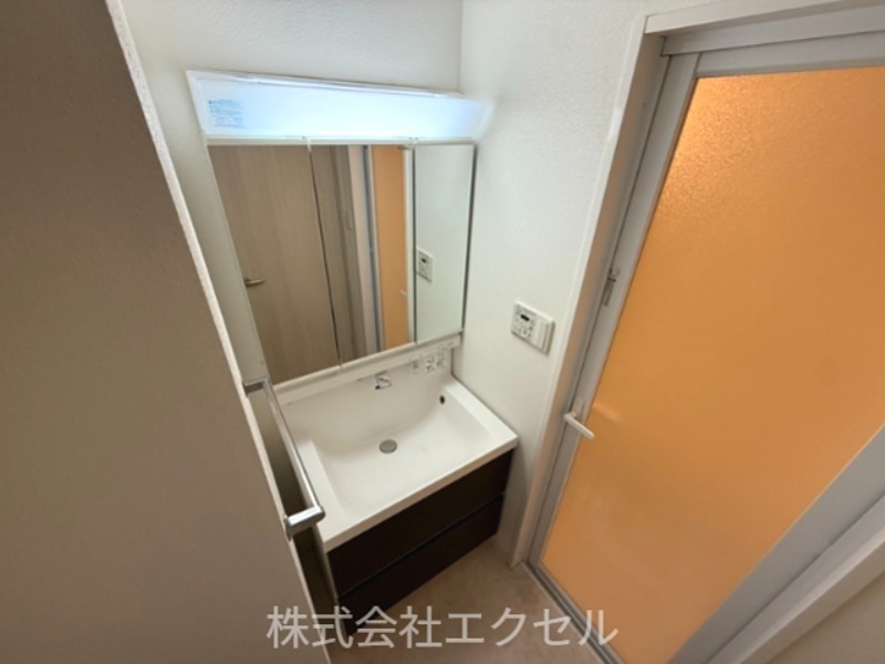 洗面設備　独立洗面完備です。