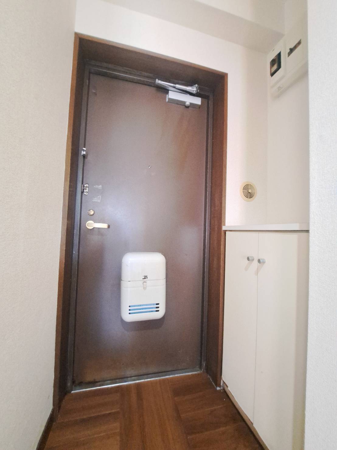 玄関　シューズボックス付き