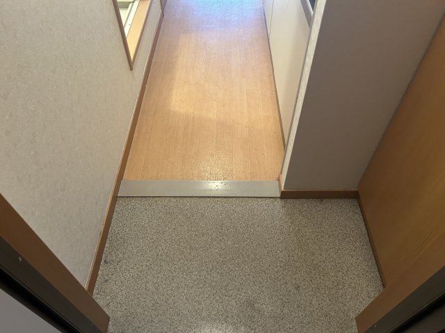 京王線 仙川駅 徒歩5分 2階建 築19年の玄関写真