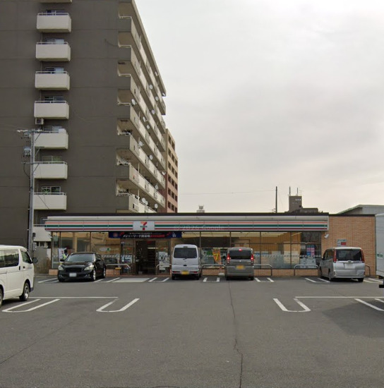 コンビニ　セブンイレブン 名古屋新川町2丁目店（コンビニ）まで395m