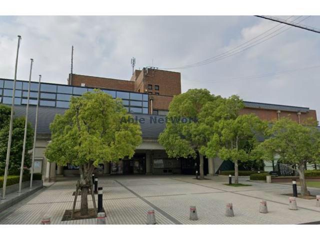 図書館　松前町ふるさとライブラリー（図書館）まで968m