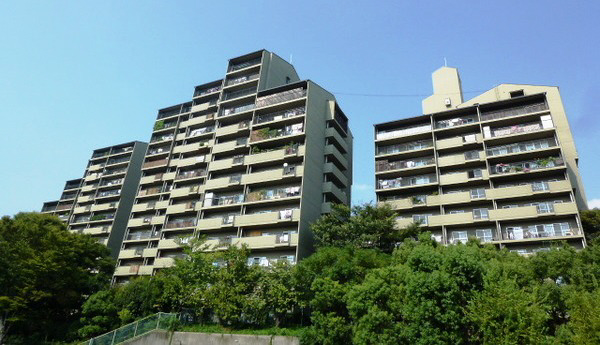 大阪モノレール本線 千里中央駅 徒歩10分 築45年