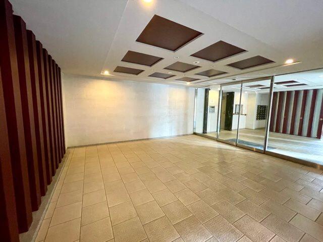 ロビー　建物の内部です