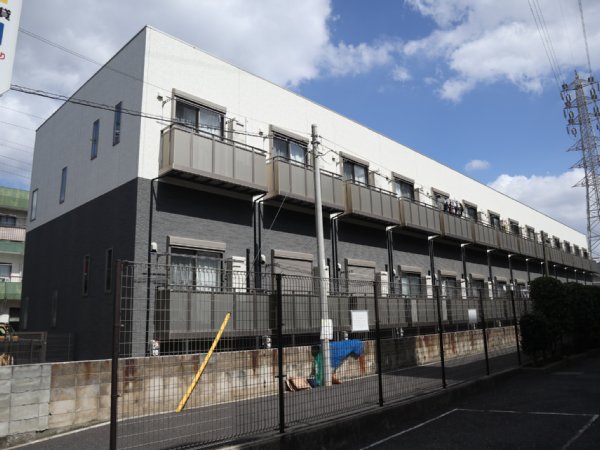 建物外観　綺麗なタイル調の外観です