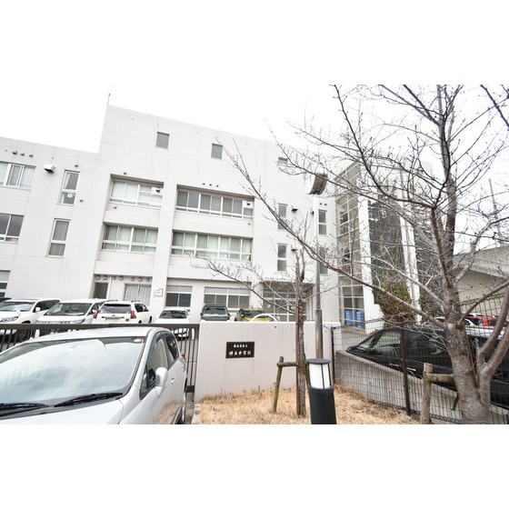 中学校　名古屋市立神丘中学校（中学校）まで110m