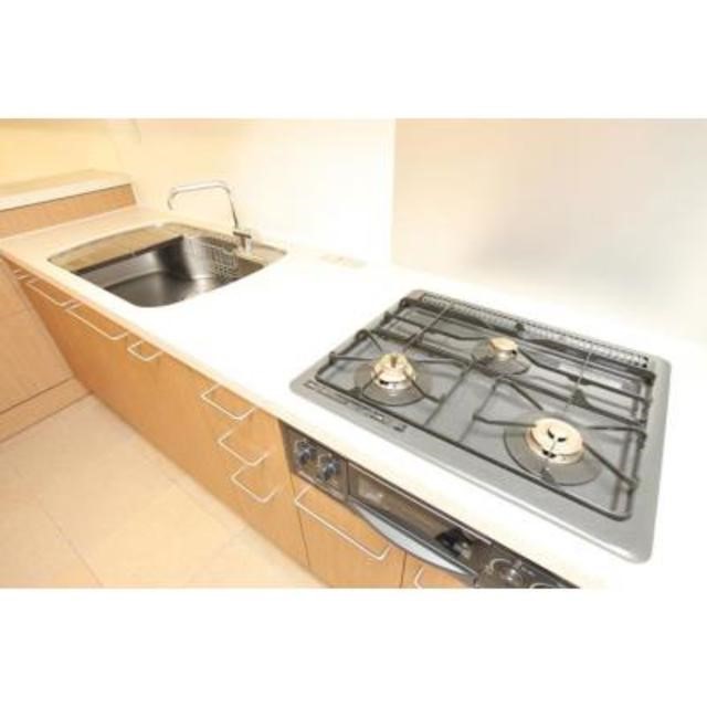 キッチン　弊社は全物件が仲介手数料半月分+税でご紹介可能です。