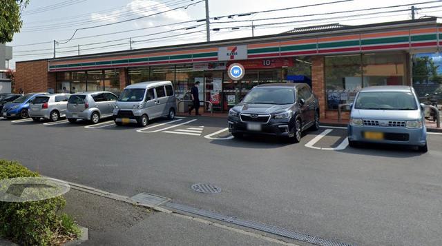 コンビニ　セブンイレブン横浜牛久保東1丁目店（コンビニ）まで136m