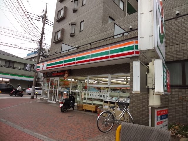 コンビニ　★セブンイレブン★（コンビニ）まで391m