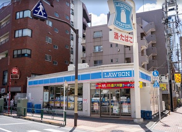 コンビニ　ローソン豊玉北五丁目店（コンビニ）まで585m