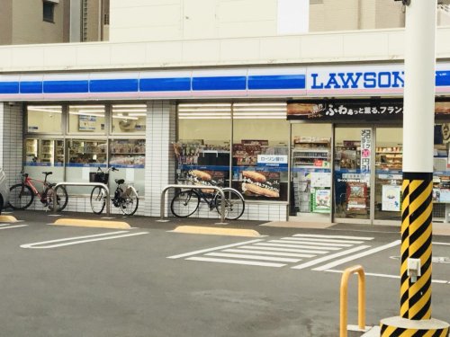 コンビニ　ローソン 三鷹牟礼四丁目店（コンビニ）まで100m
