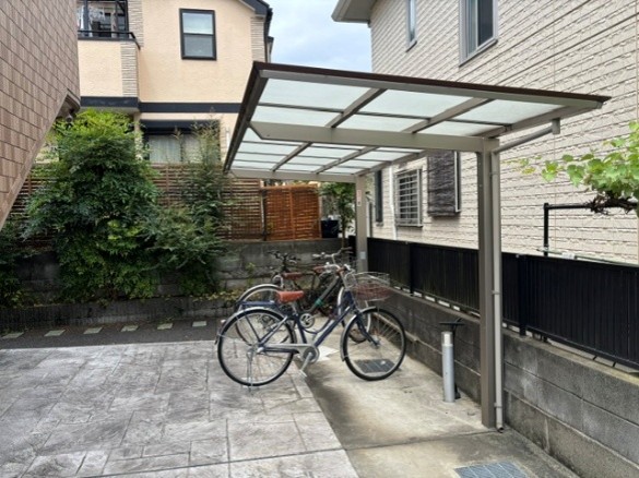 その他共有部分　敷地内駐輪場です♪