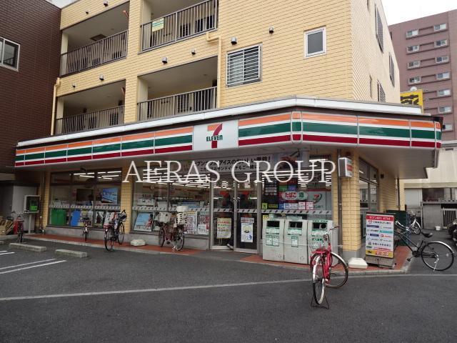 コンビニ　セブンイレブン南葛西4丁目店（コンビニ）まで131m