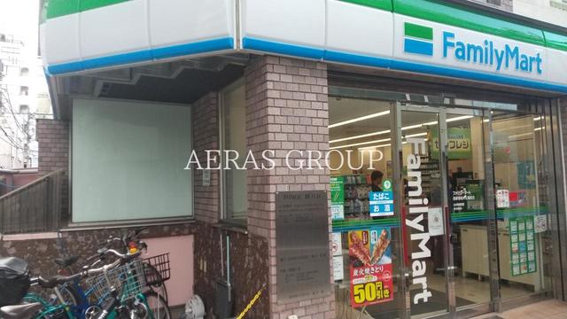 コンビニ　ファミリーマート 西新宿柏木公園前店（コンビニ）まで366m