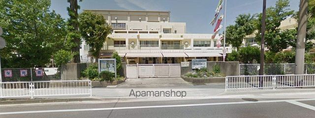 幼稚園・保育園　久留米市保育協会（幼稚園・保育園）まで1044m