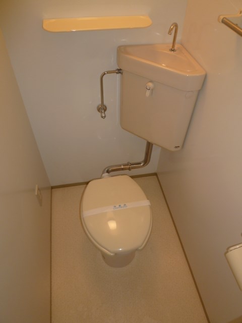 トイレ　同間取りのお部屋の写真です。ご参考までに。