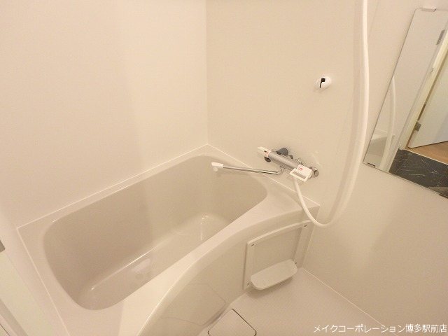 バス・シャワールーム　同物件、別号室の写真です。