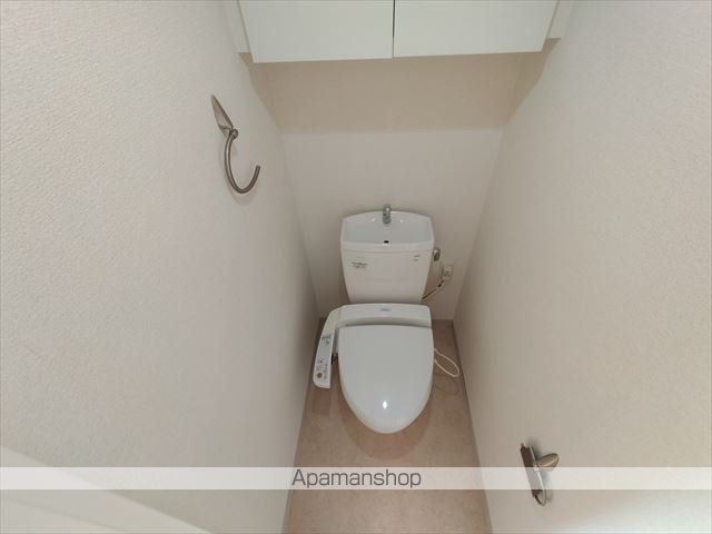SERENiTE江坂四番館のトイレ写真
