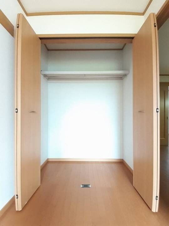 収納　クローゼット
