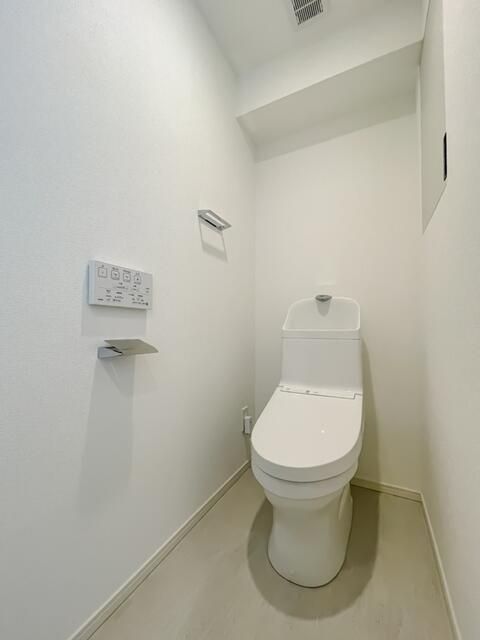 トイレ　シンプルで使いやすいトイレです