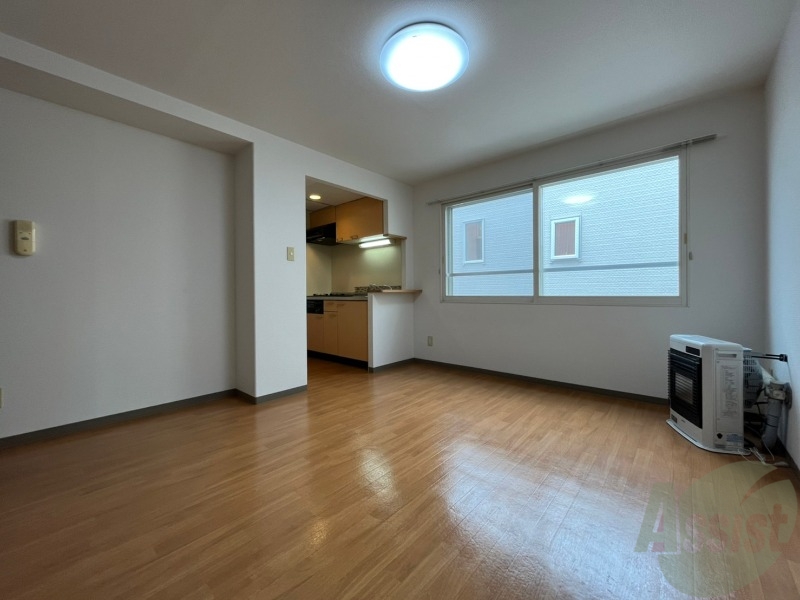 居室・リビング　広くてキレイなお部屋が広がっていて、充実した生活が送れそう。