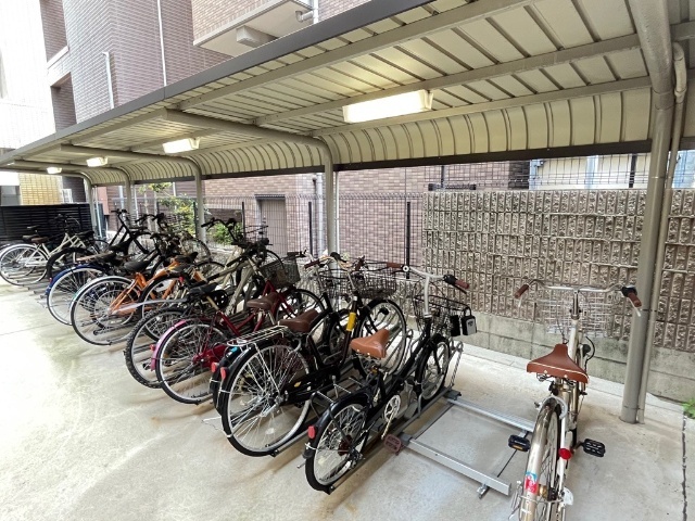 駐車場　駐輪場