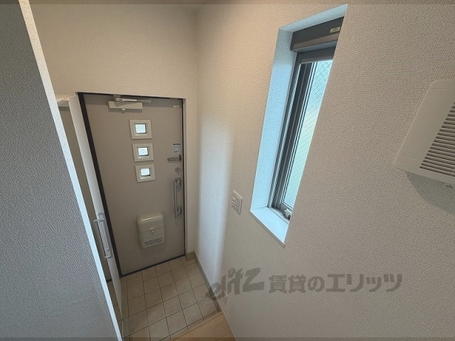 ルナファータ1の玄関写真