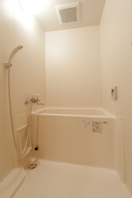 バス・シャワールーム　※写真は同タイプ住戸です。