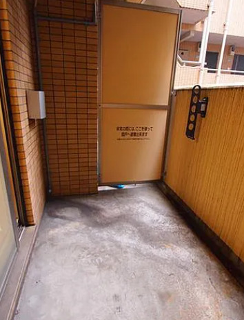 バルコニー　※別部屋の参考写真です。