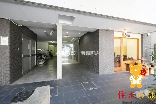 エントランス　共用部の印象も大切に