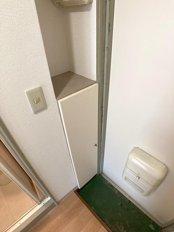 玄関　シューズボックス