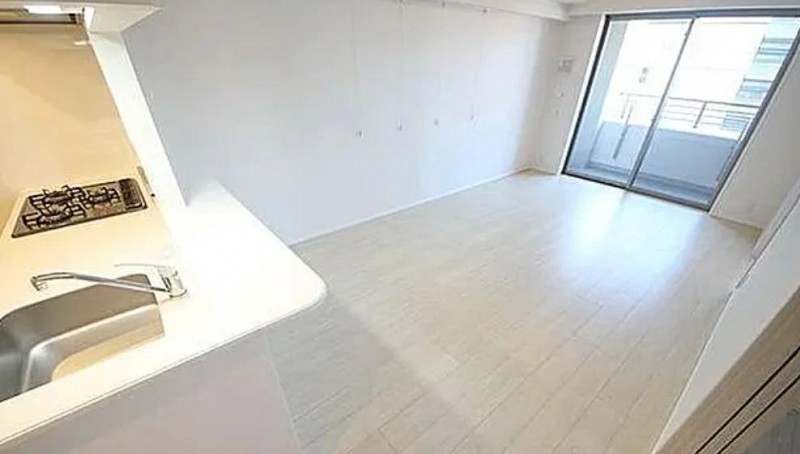 居室・リビング　※同マンション別室参考写真