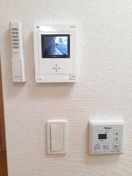 セキュリティ　カメラ付インターホン