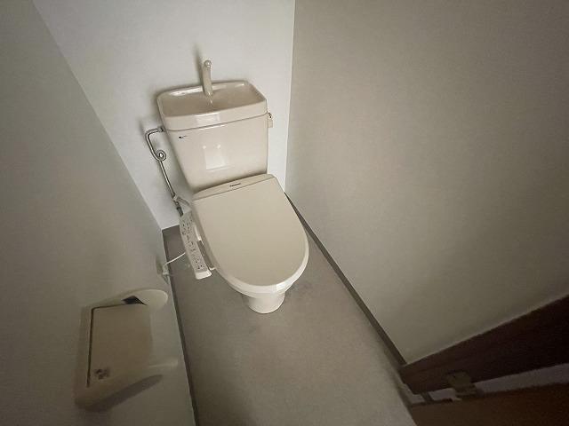メゾンバレーヌのトイレ写真