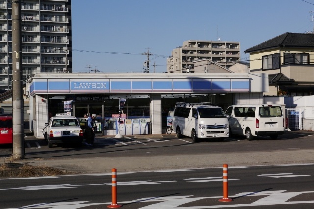 コンビニ　ローソン北名古屋沖村店（コンビニ）まで279m