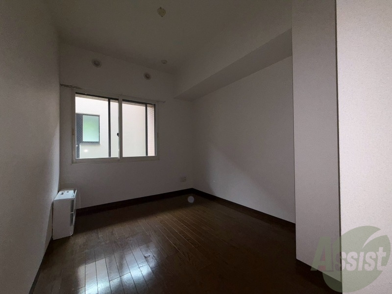 その他部屋・スペース　こちらのお部屋は光が差し込む、温かみのあるお部屋です。