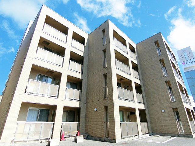 建物外観　落ち着いた雰囲気の外観です