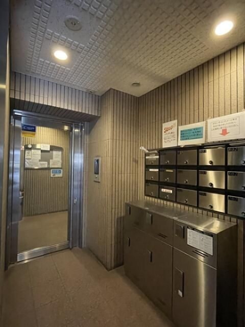 東京メトロ日比谷線 入谷駅 徒歩8分 10階建 築26年の外観写真