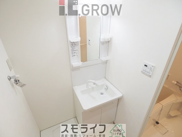 洗面設備　コンパクトで使いやすい洗面所
