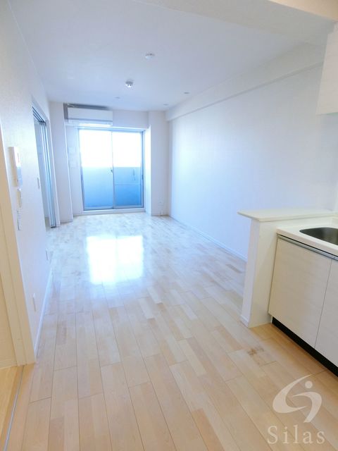 南海本線 天下茶屋駅 徒歩3分 8階建 築14年の居間写真
