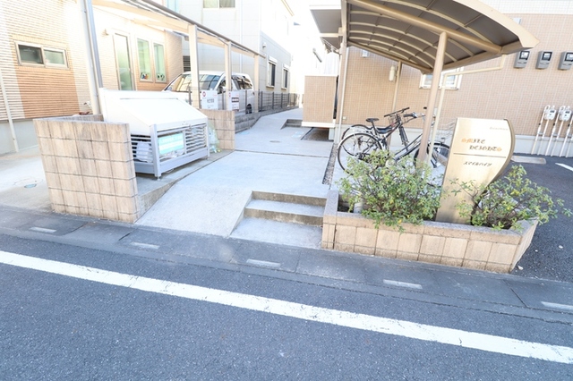 エントランス　エントランス