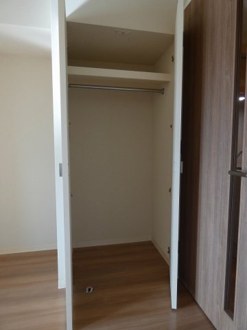 収納　「ハンガーポール付のクローゼット」