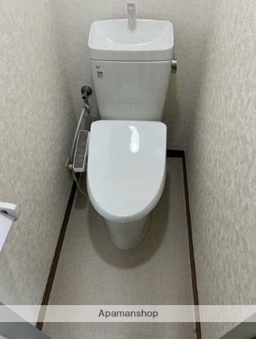 東急東横線 元住吉駅 徒歩10分 3階建 築37年のトイレ写真