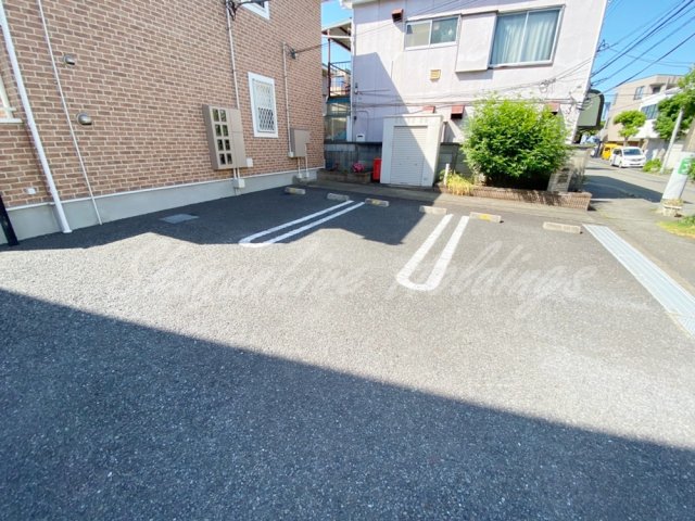 その他共有部分　駐車場あり♪