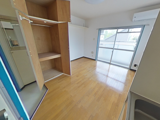 居室・リビング　※別部屋の写真です